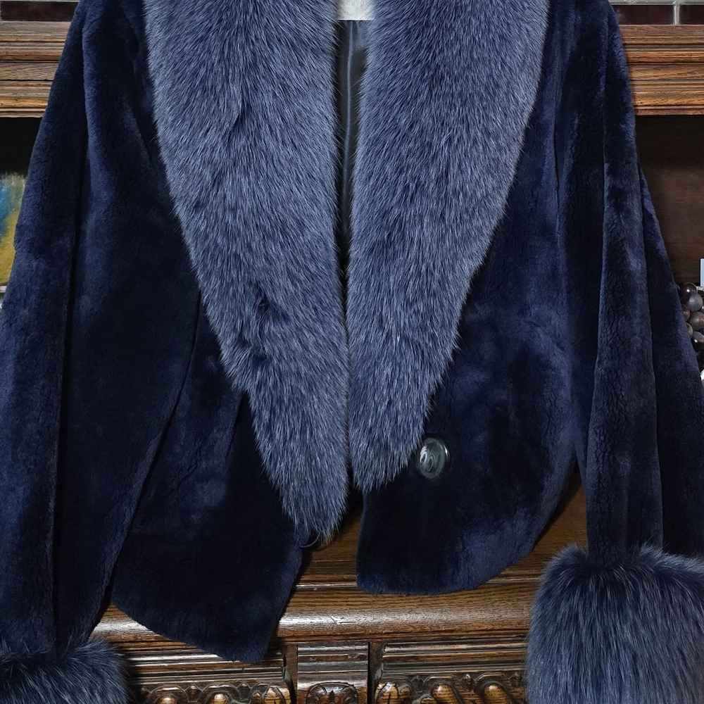 Luxurious Blue Teddy Jacket with Fluffy Collar